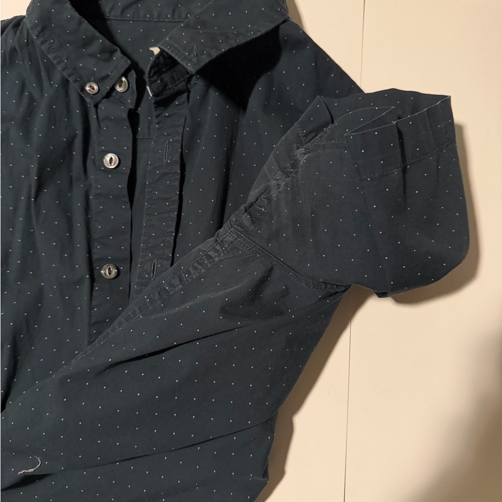 Men's Vuori Bridge Button Down Shirt Size Medium - Picture 6 of 8